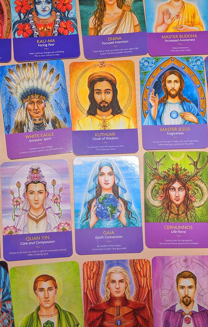 Keepers of the Light Oracle Cards Review for 2018 [With Images]