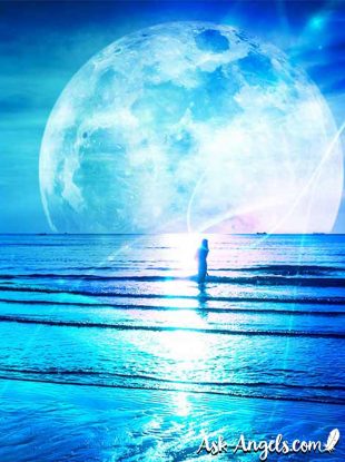 11 Full Moon Rituals For Manifesting With The Power Of The Moon